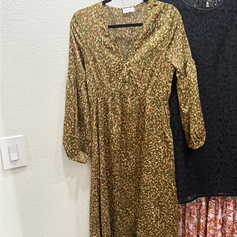 Pink Lily Gold flower midi dress